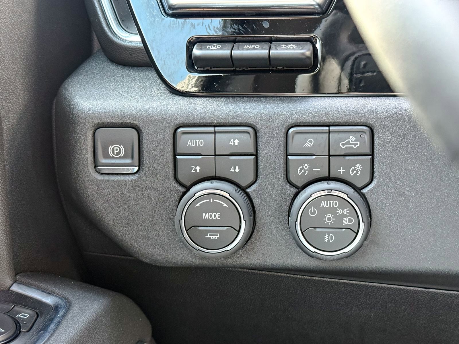 2026 Chevrolet Silverado 2500 HD LTZ - Photo 34