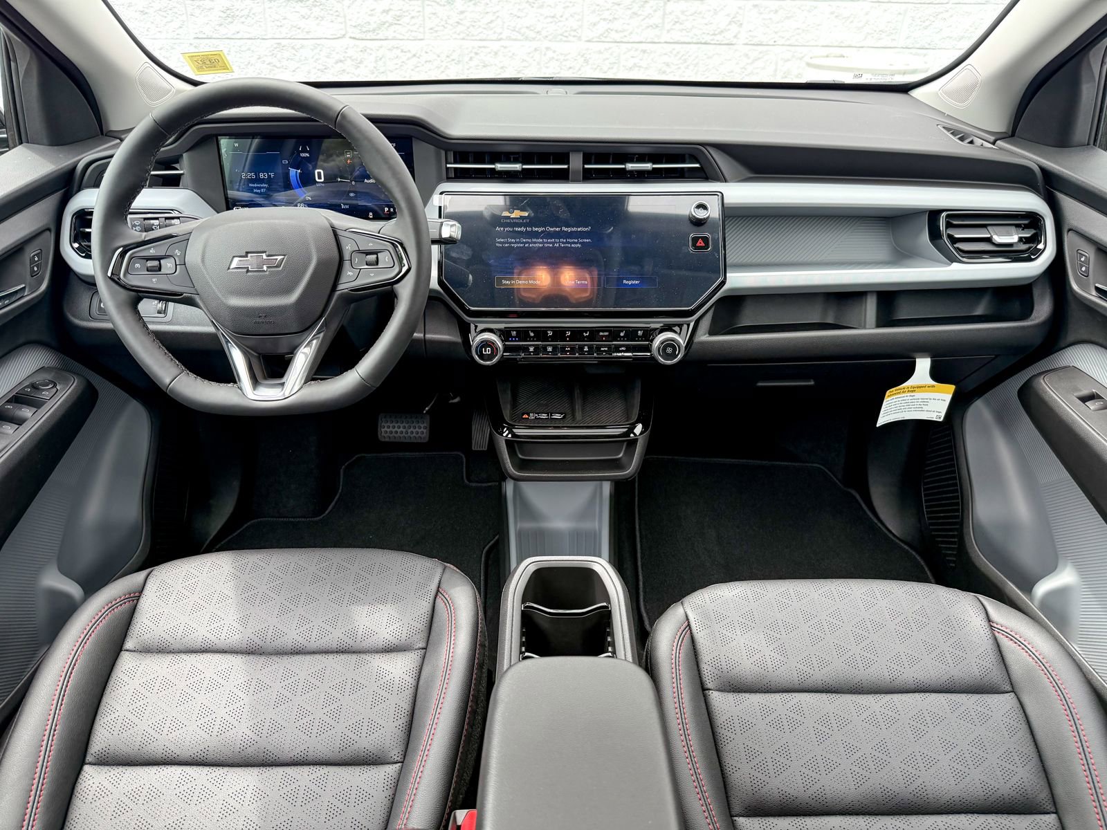 2027 Chevrolet Bolt RS - Photo 31