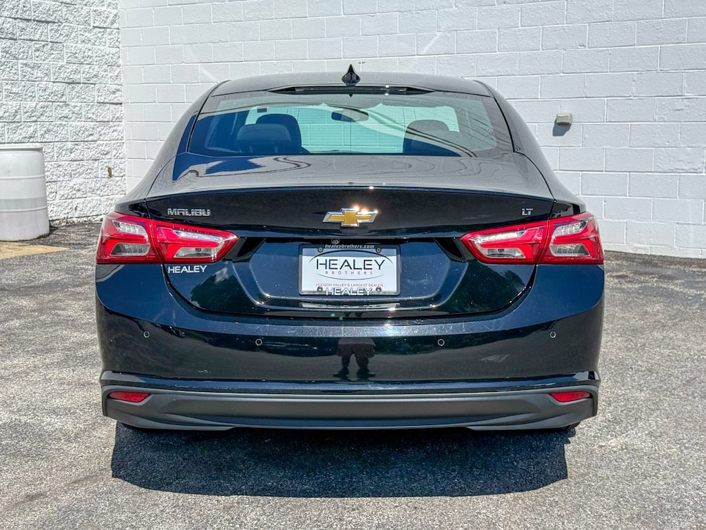 Used 2021 Chevrolet Malibu LT Car