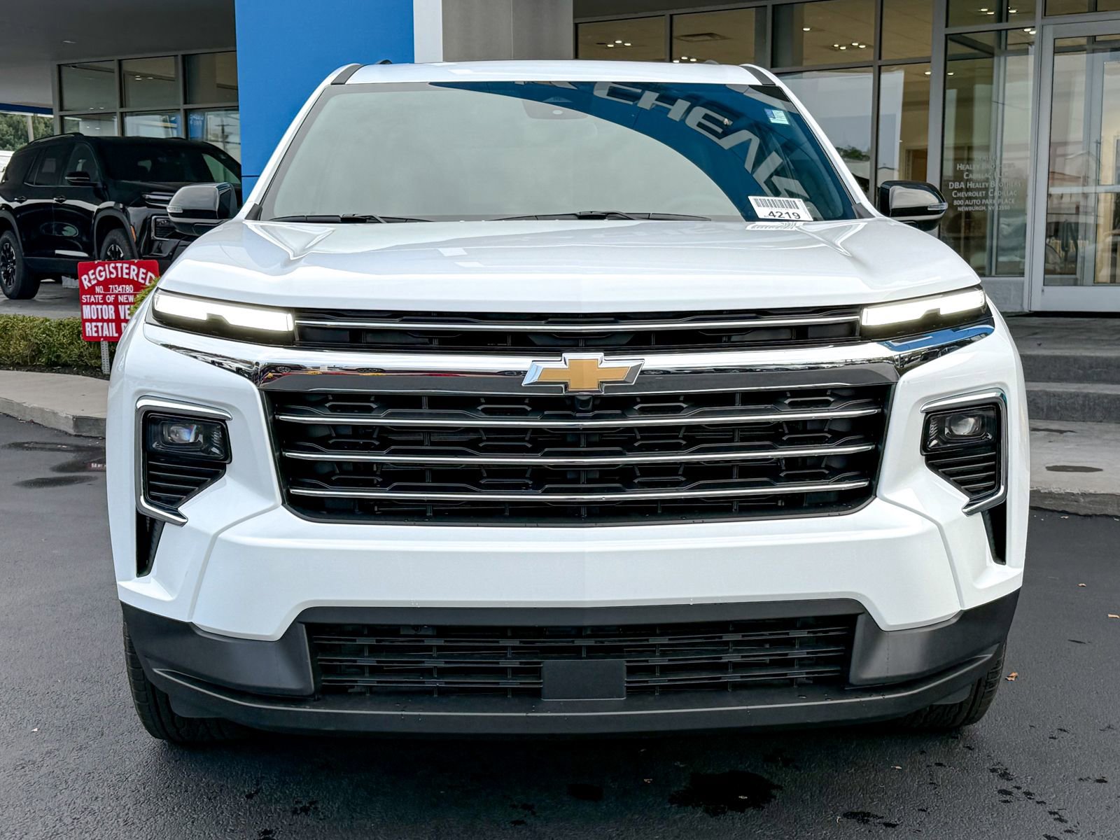 2026 Chevrolet Traverse photo 2