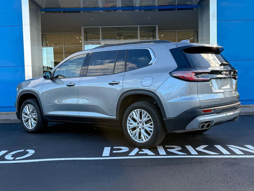 Used 2024 GMC Acadia Elevation SUV