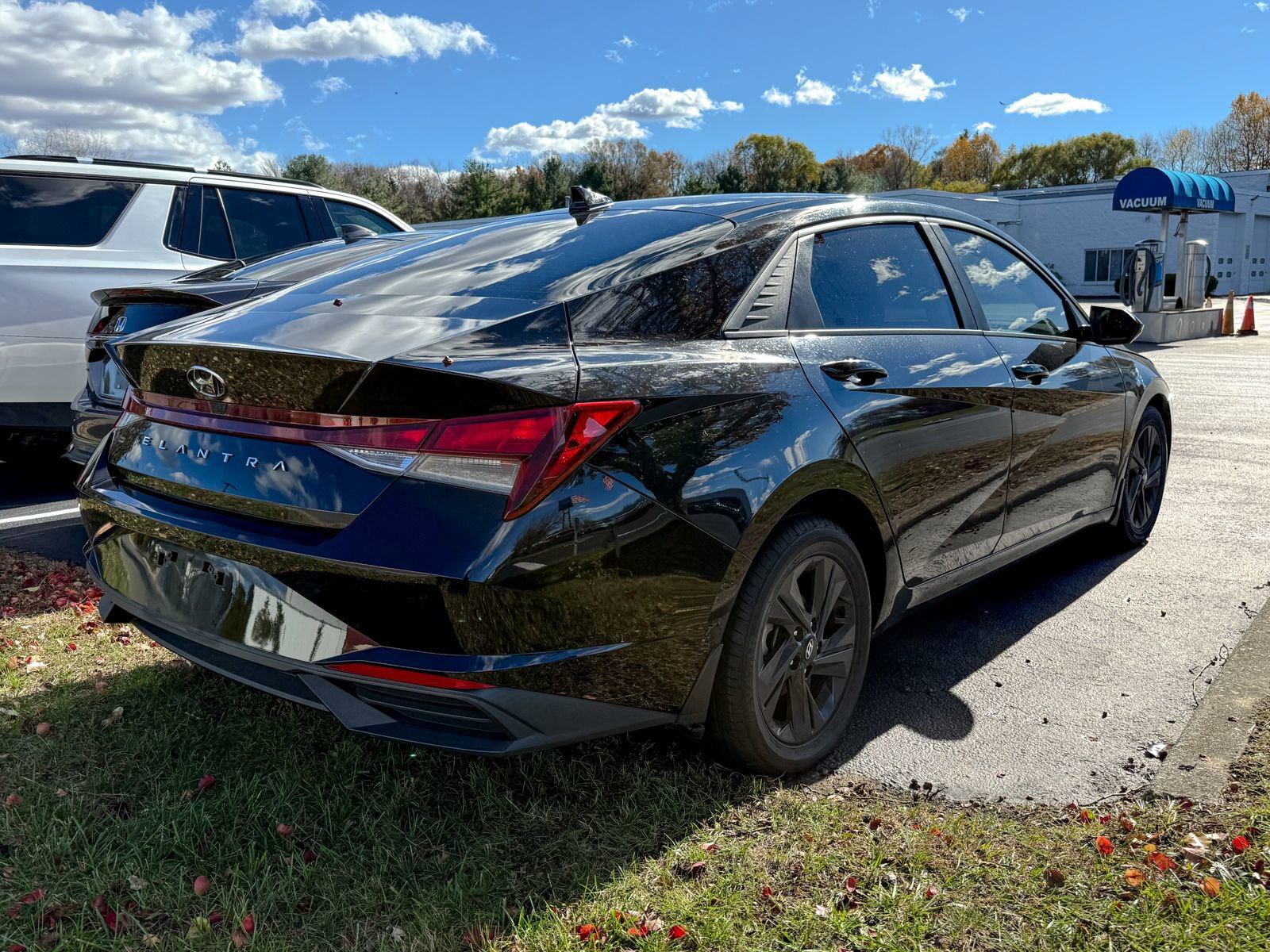 2021 Hyundai Elantra SEL photo 4