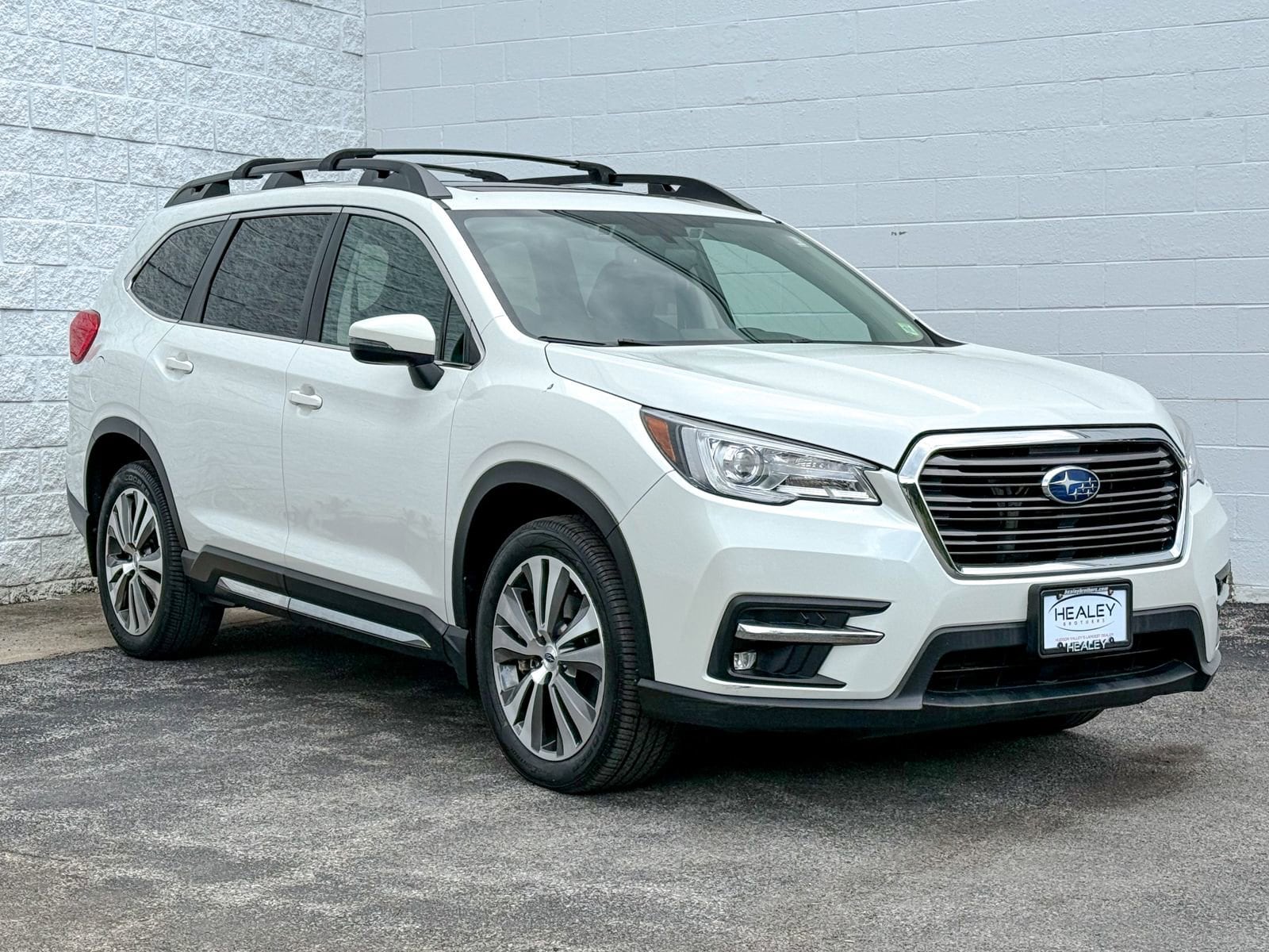2022 Subaru Ascent Limited 7 Passenger's photo