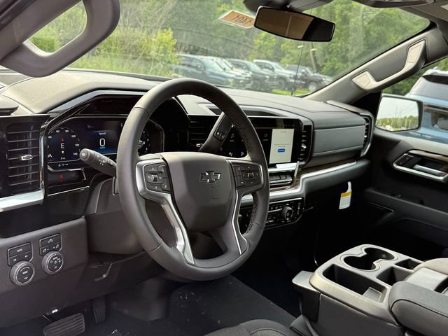 2025 Chevrolet Silverado 1500 RST photo 3