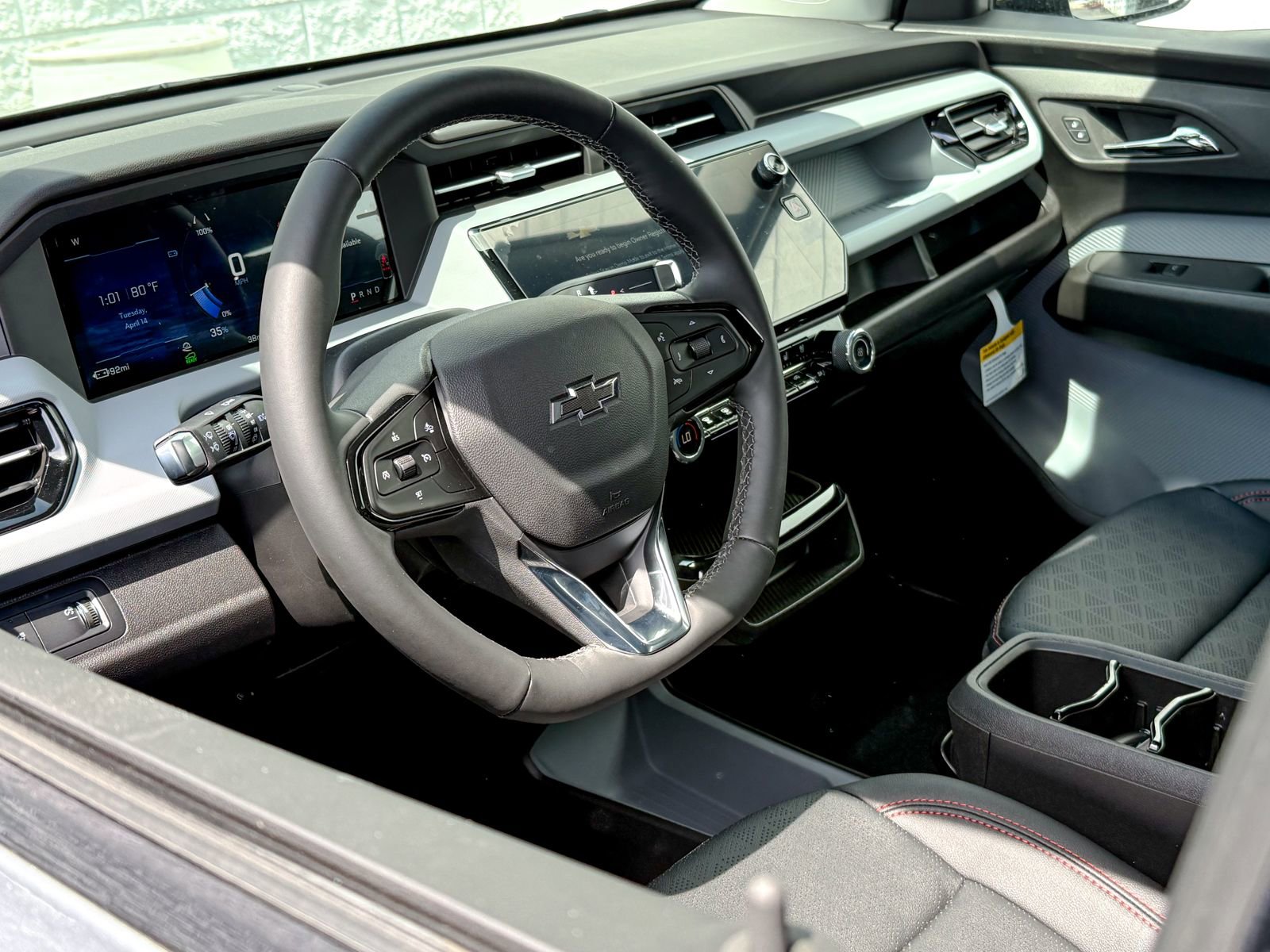 2027 Chevrolet Bolt RS - Photo 14