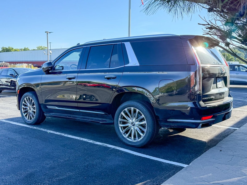 Used 2023 CADILLAC Escalade 4WD Premium Luxury SUV