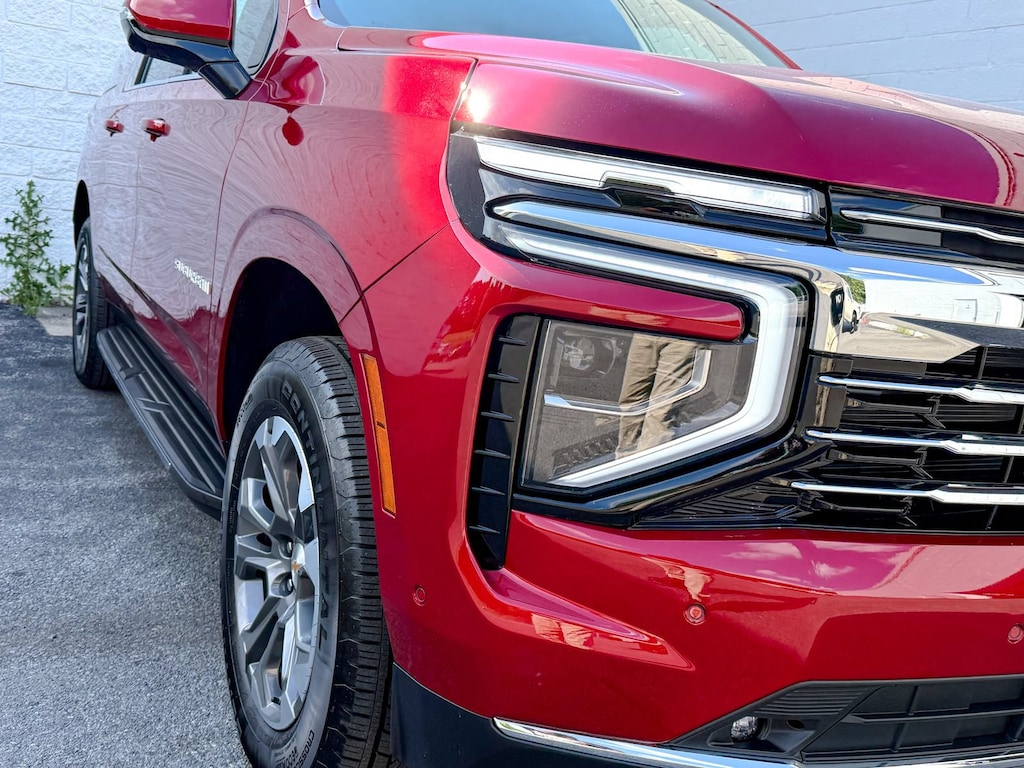 New 2026 Chevrolet Suburban LT SUV