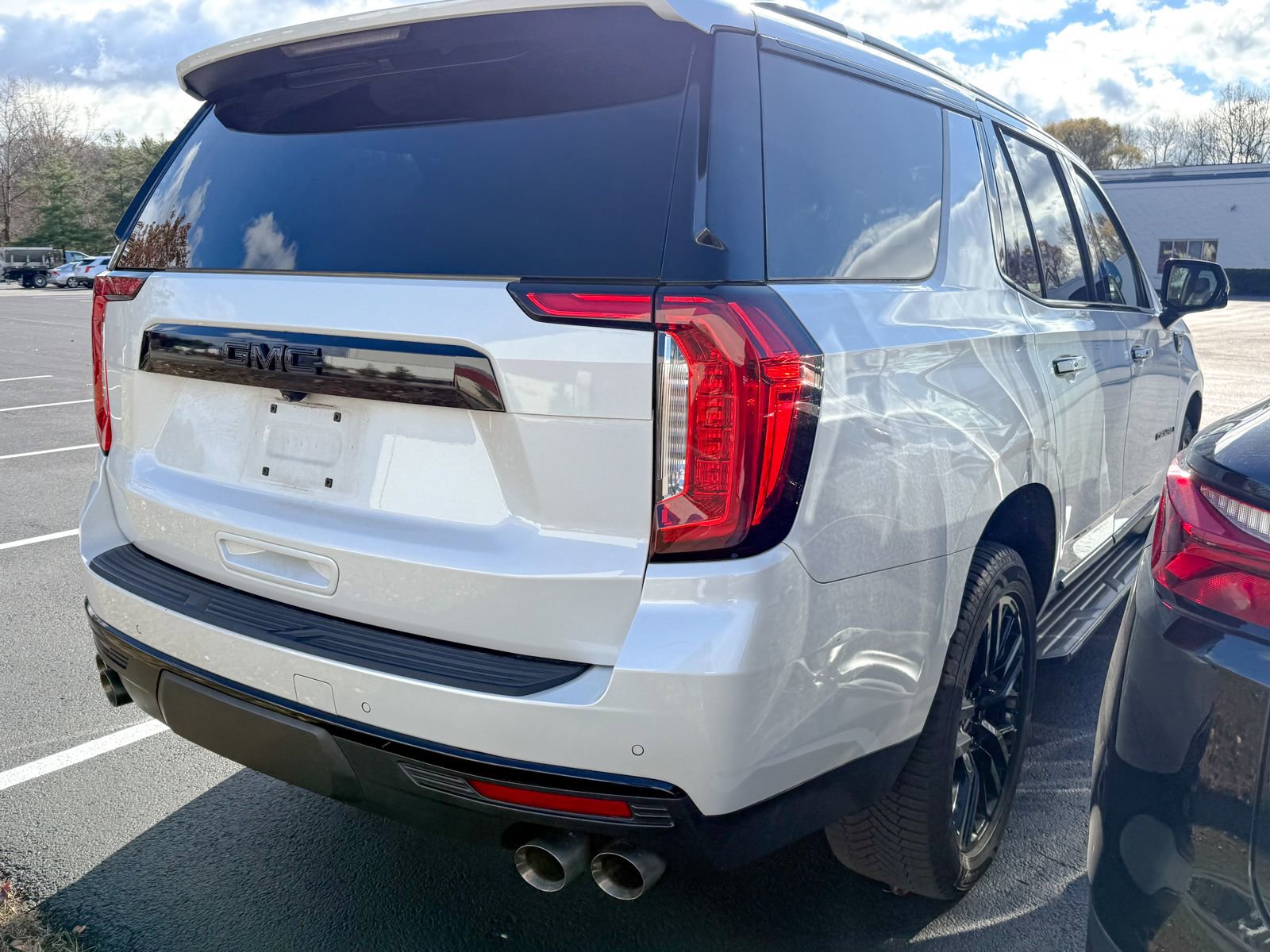 2022 Gmc Yukon Denali photo 3