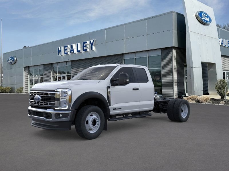 2025 Ford F-550 Super Duty Chassis Cab XL's photo