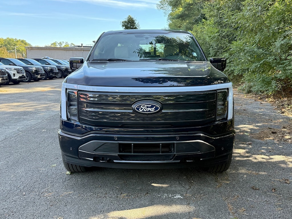 New 2025 Ford F-150 Lightning Platinum Truck SuperCrew Cab