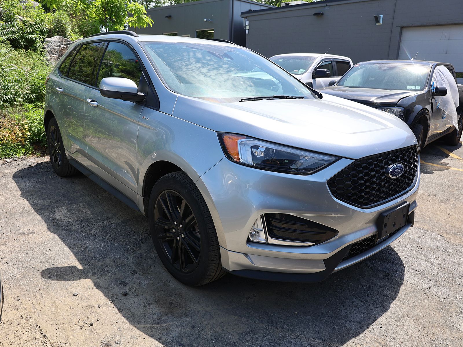 2023 Ford Edge ST-Line AWD's photo