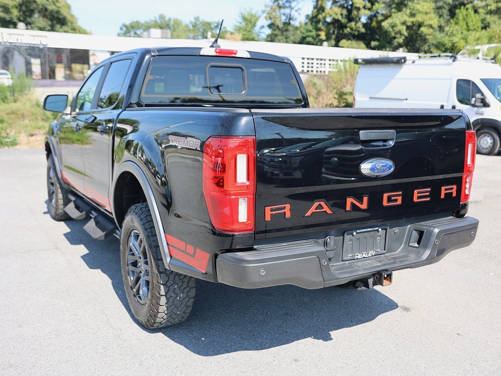 2023 Ford Ranger Lariat photo 2