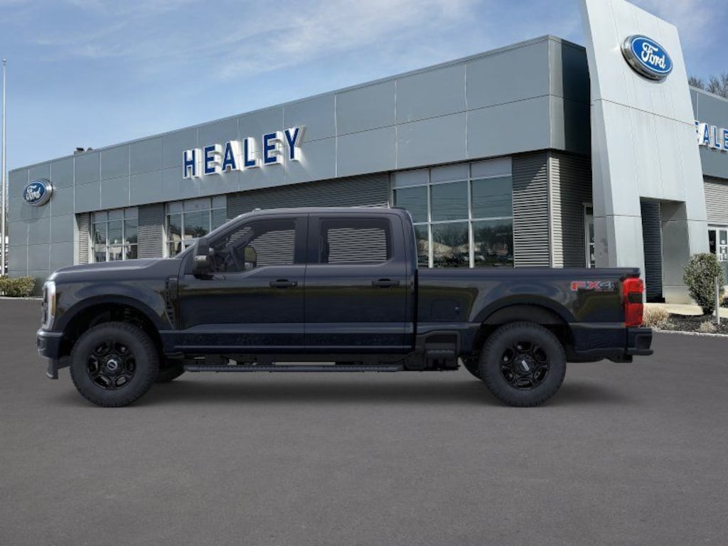 New 2026 Ford F-250 XL Truck Crew Cab