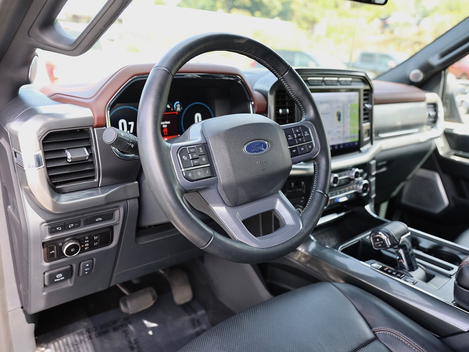 2023 Ford F-150 Lariat photo 3