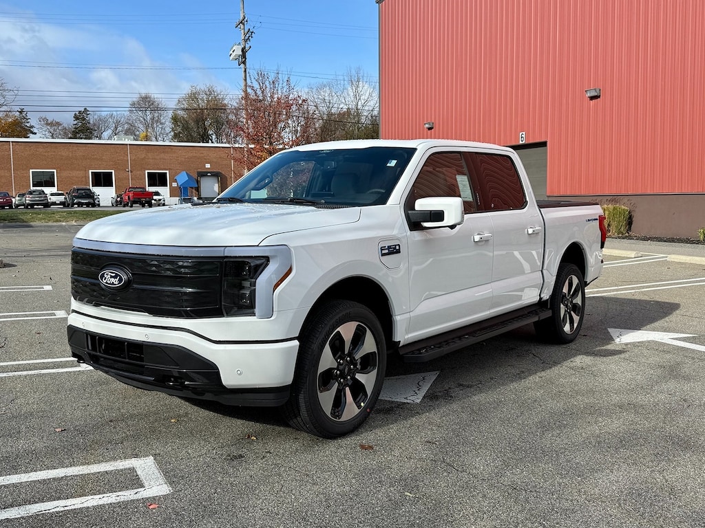 New 2025 Ford F-150 Lightning Platinum Truck SuperCrew Cab