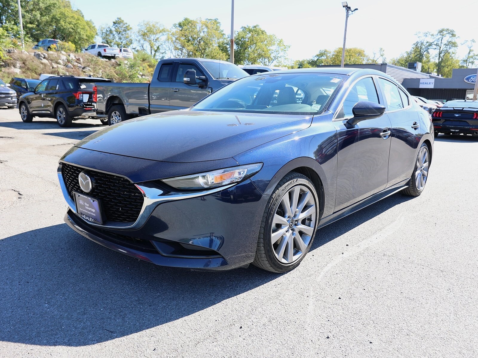 2021 Mazda Mazda3 Preferred photo 3