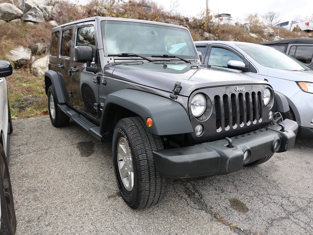 Used 2014 Jeep Wrangler Unlimited Sport 4x4 SUV
