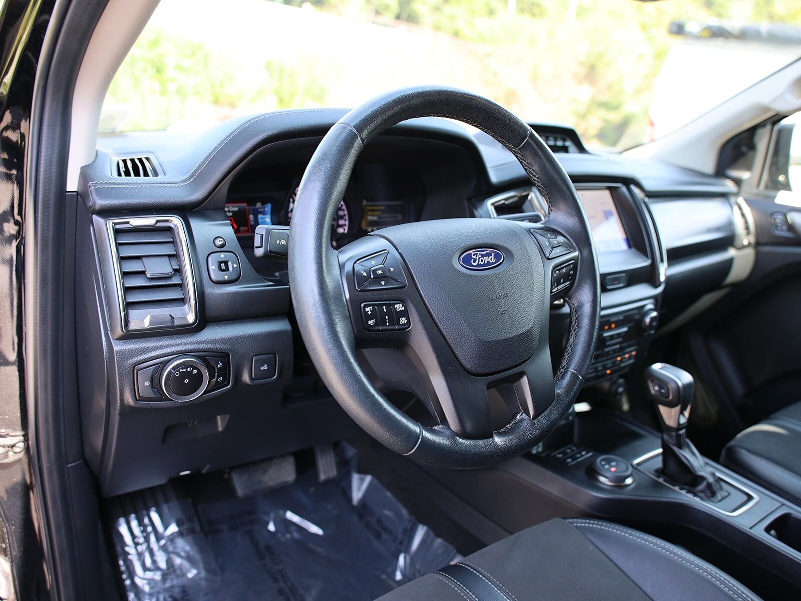 2023 Ford Ranger Lariat photo 3