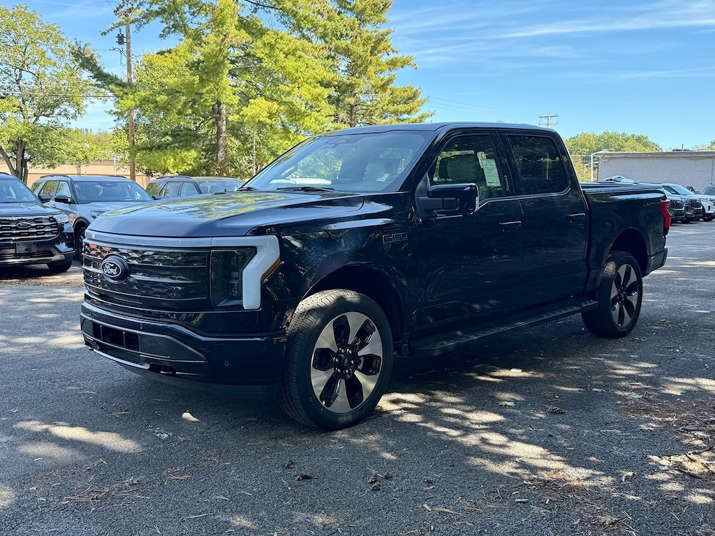 New 2025 Ford F-150 Lightning Platinum Truck SuperCrew Cab