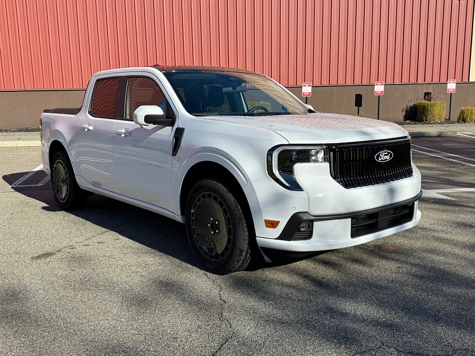 2025 Ford Maverick Lobo's photo