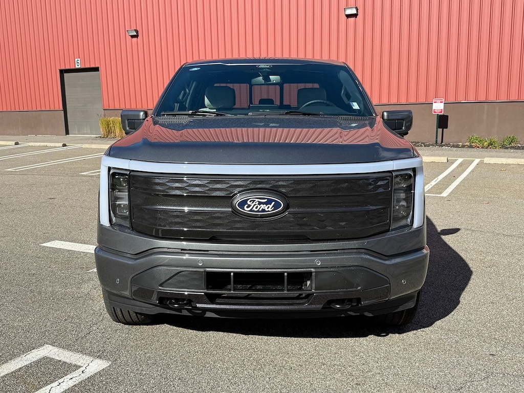 New 2025 Ford F-150 Lightning Platinum Truck SuperCrew Cab