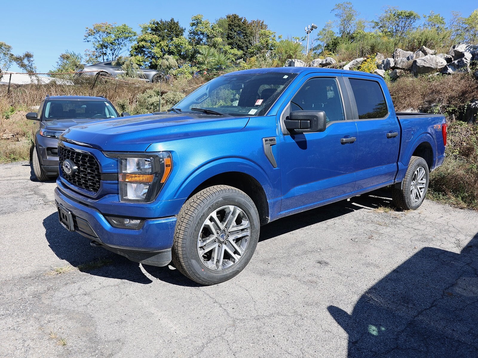2023 Ford F-150 XL photo 2