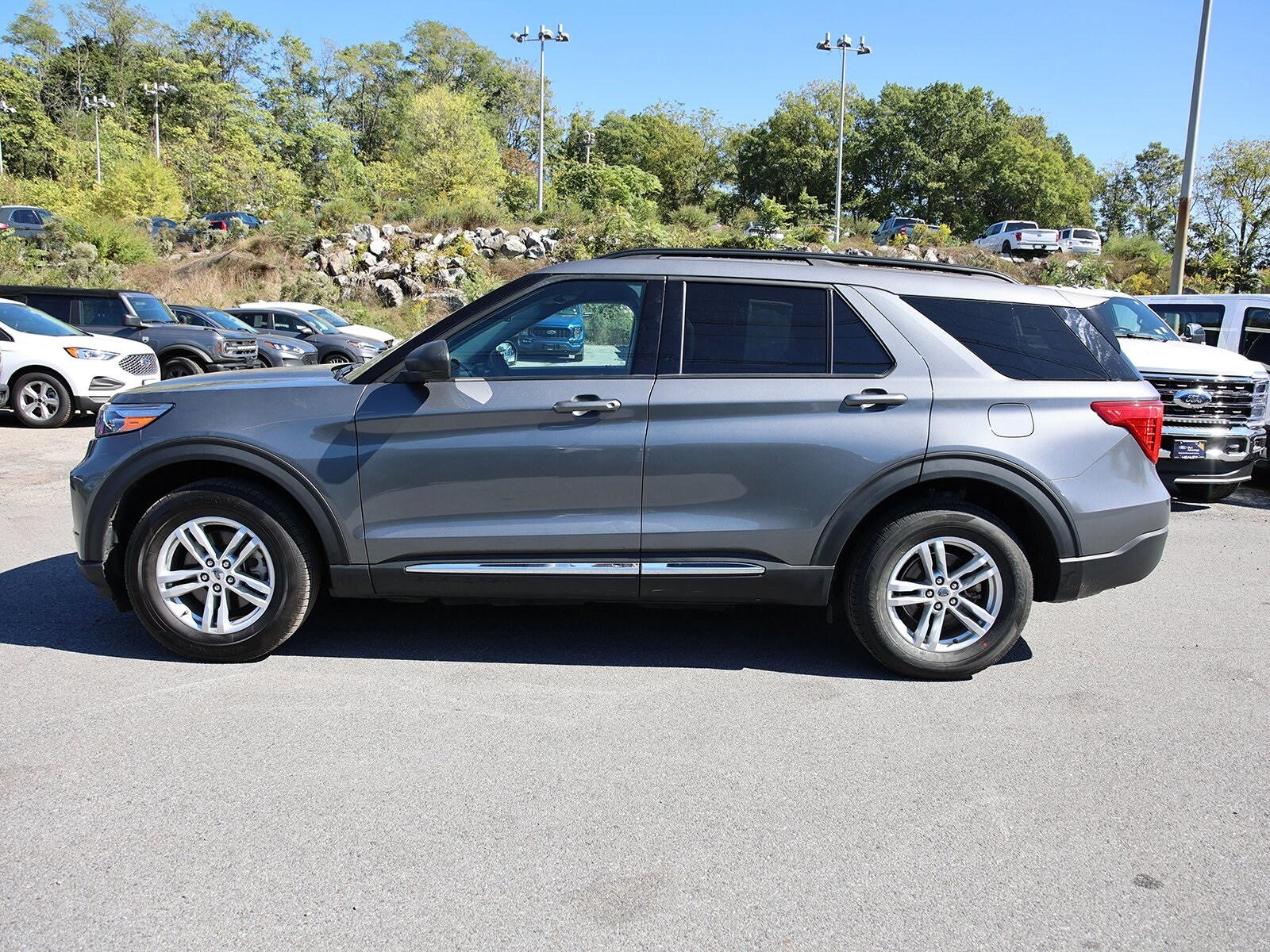 2022 Ford Explorer XLT photo 4