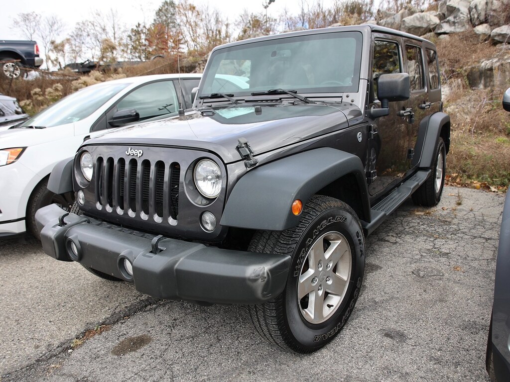 Used 2014 Jeep Wrangler Unlimited Sport 4x4 SUV