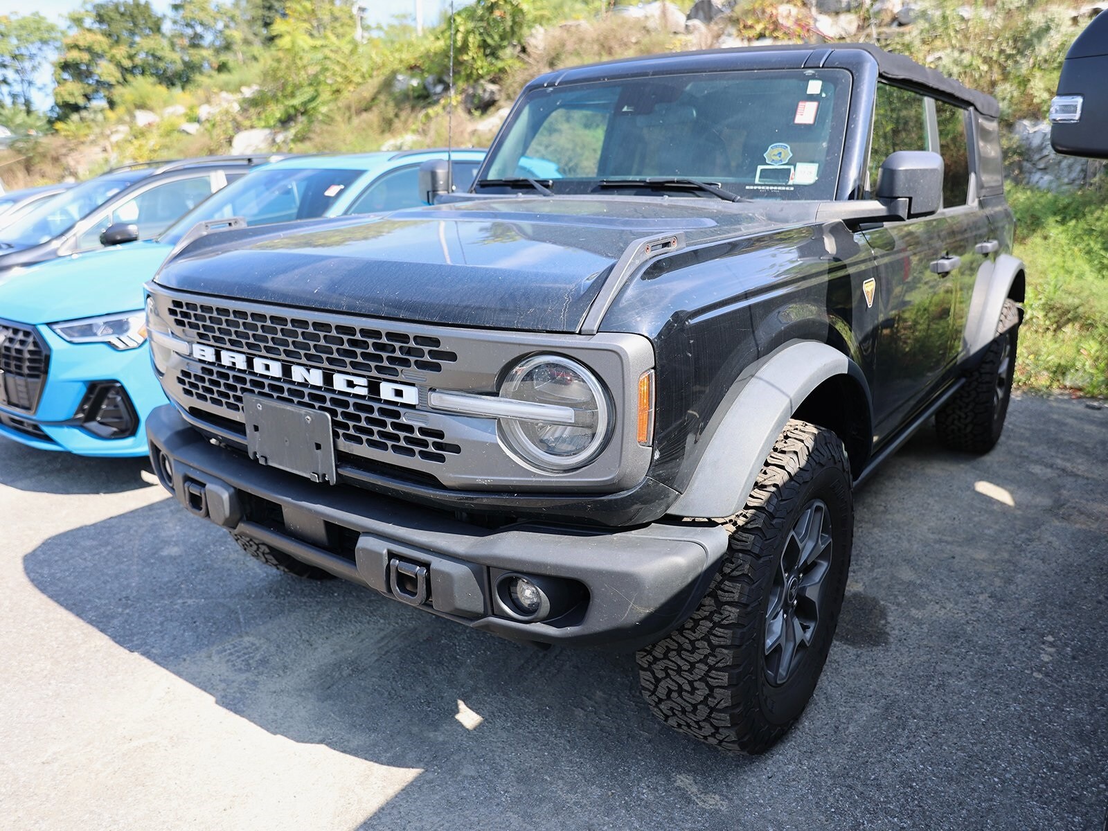 2022 Ford Bronco Badlands photo 2