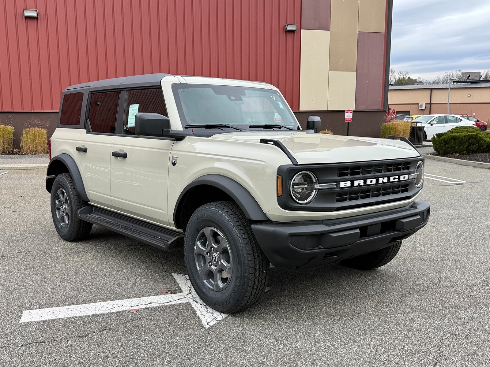 2025 Ford Bronco 4-Door Big Bend's photo