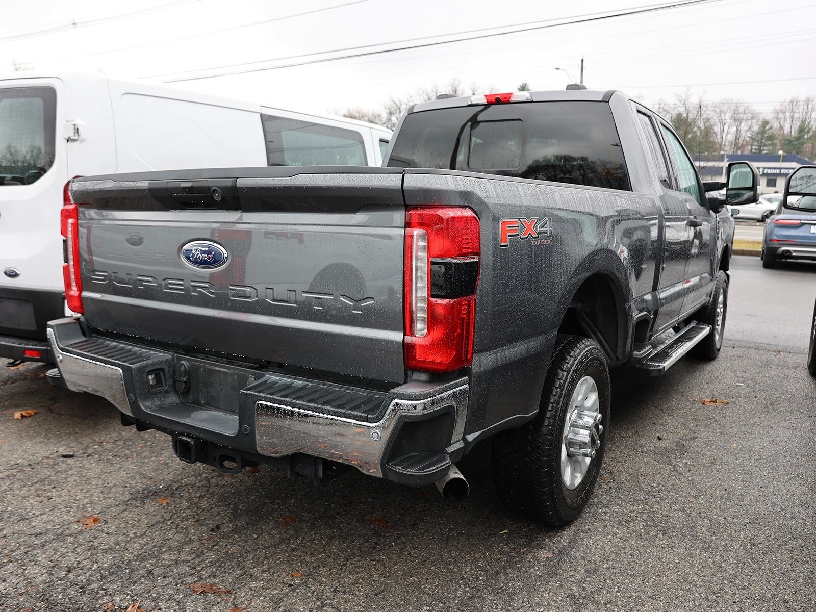 2023 Ford F-250 XLT photo 2