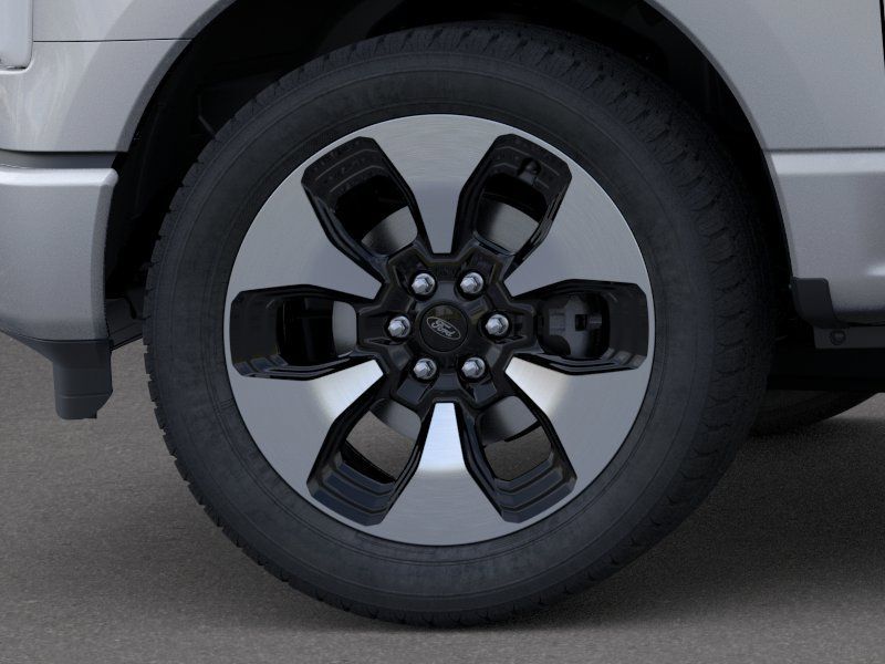 2025 Ford F-150 Lightning Platinum - Photo 19