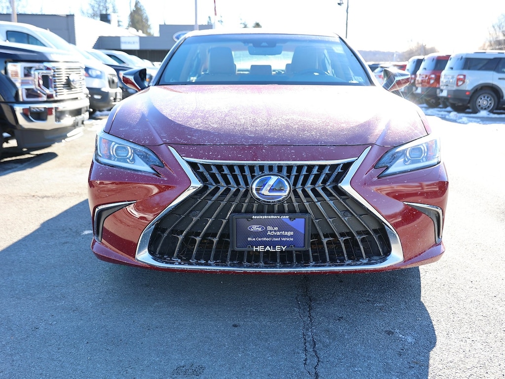 Certified 2022 Lexus ES 300h Sedan