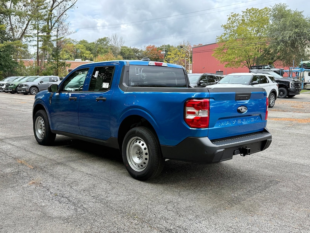 New 2025 Ford Maverick XL Truck SuperCrew