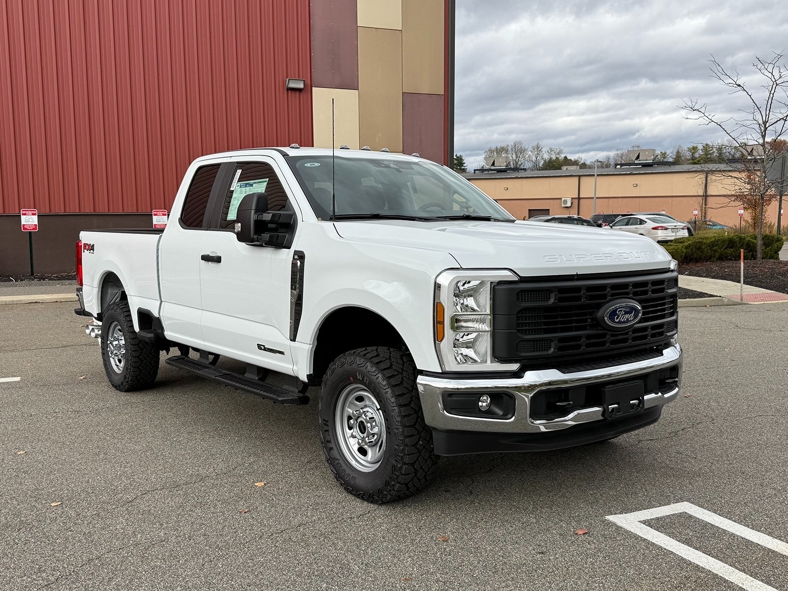 2026 Ford F-350 Super Duty XL's photo