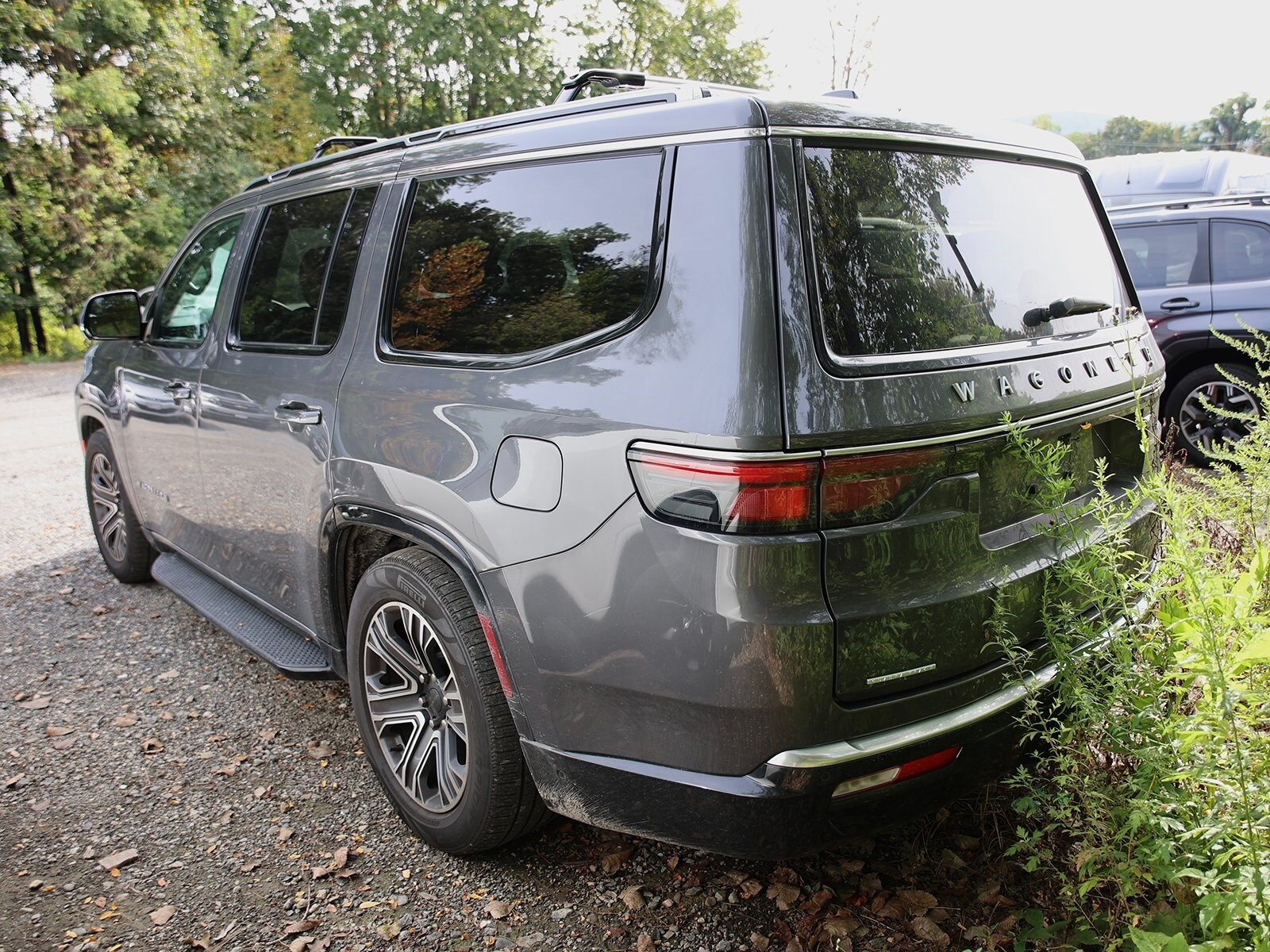 2022 Jeep Wagoneer Series III photo 3