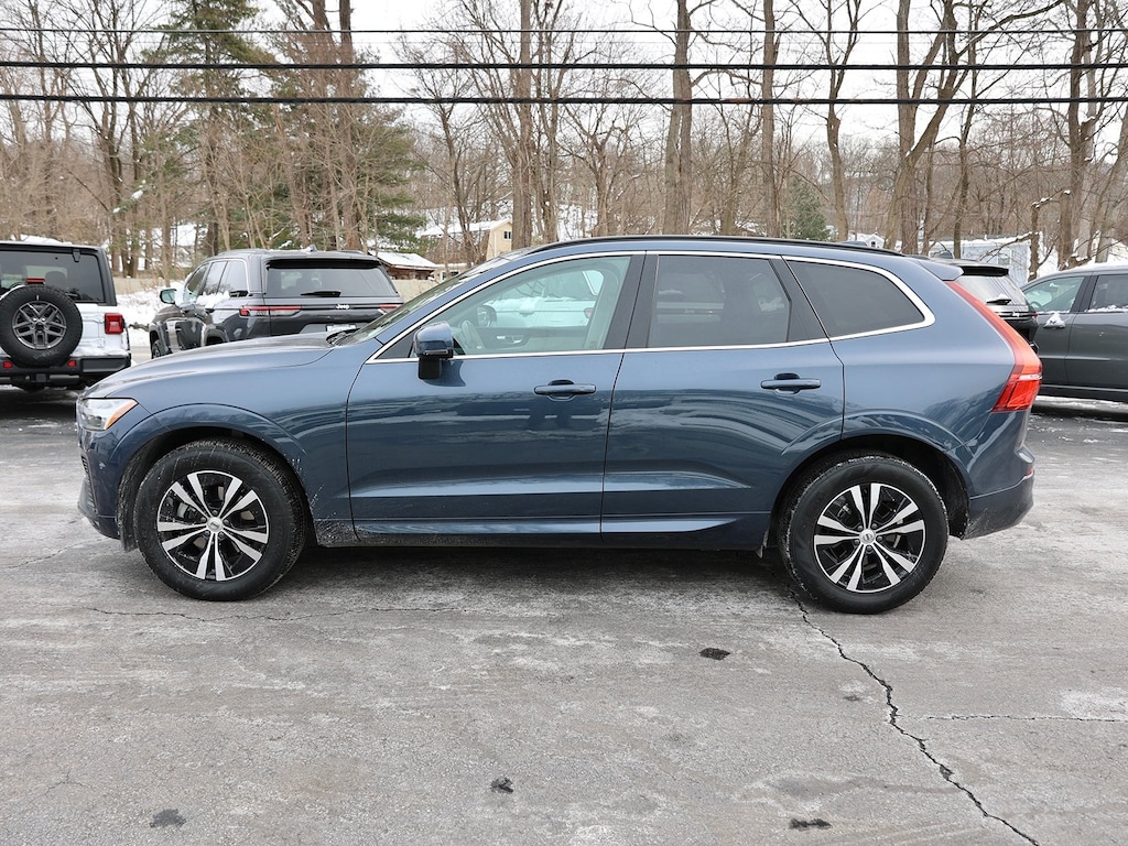 Used 2023 Volvo XC60 B5 AWD Core SUV