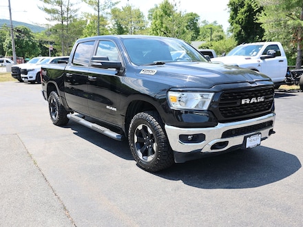 2022 Ram 1500 Big Horn/Lone Star Truck Crew Cab