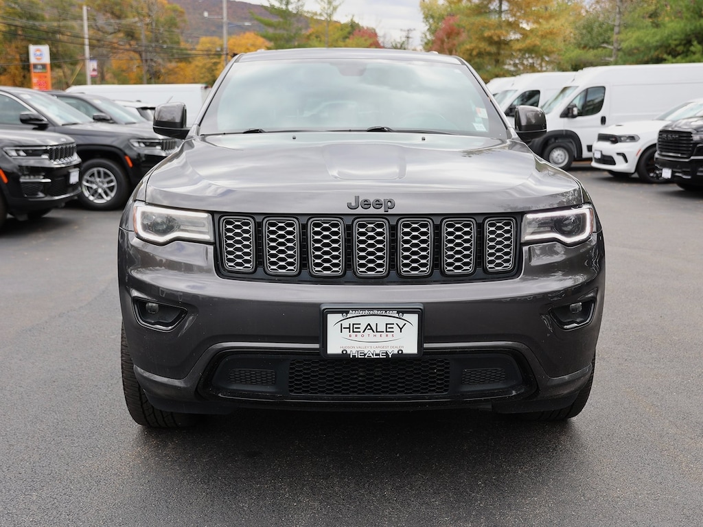 Used 2021 Jeep Grand Cherokee Laredo SUV