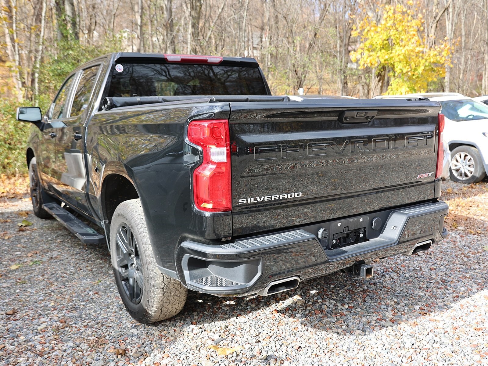 2023 Chevrolet Silverado 1500 RST photo 2