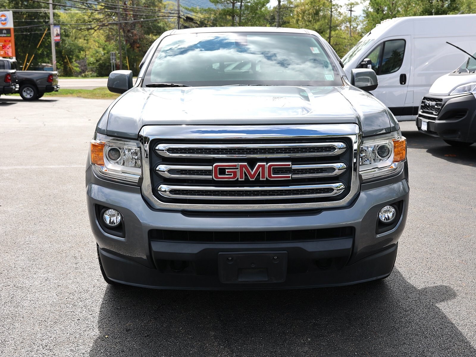 2019 Gmc Canyon SLE photo 2