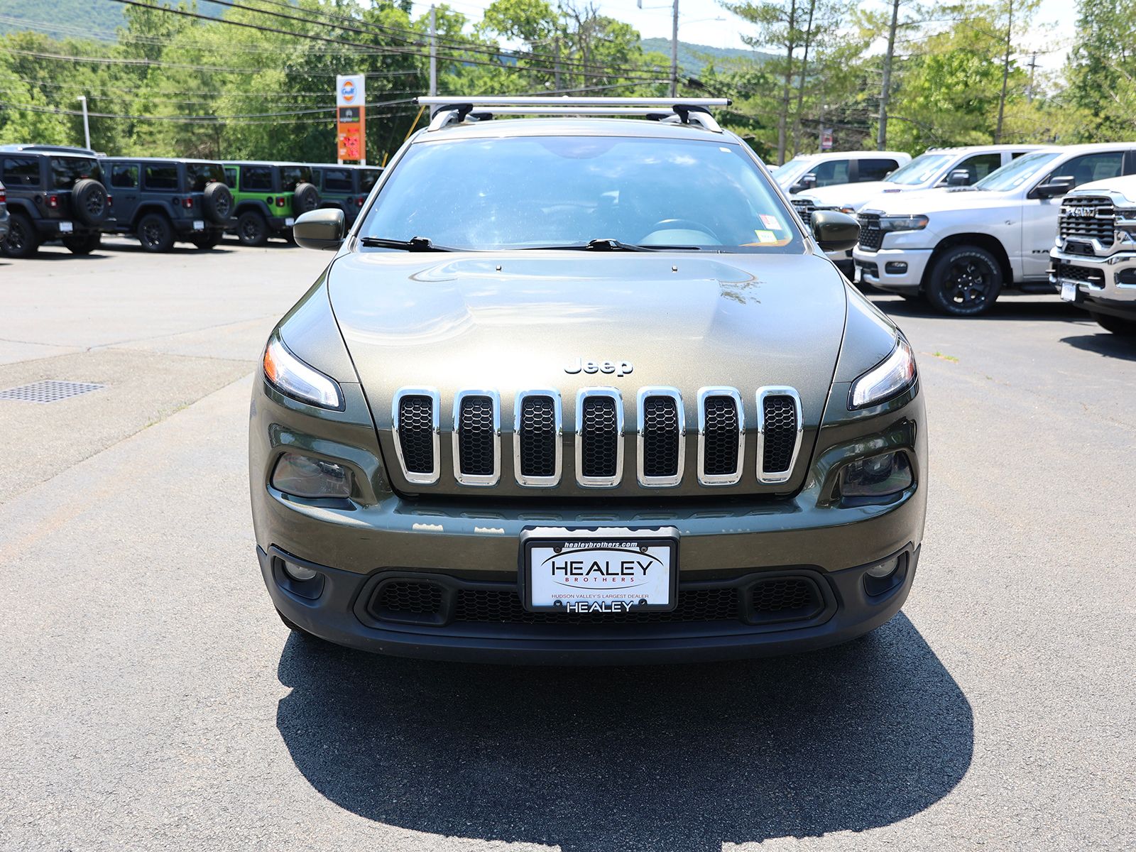 Used 2015 Jeep Cherokee Latitude with VIN 1C4PJMCB4FW649709 for sale in Beacon, NY
