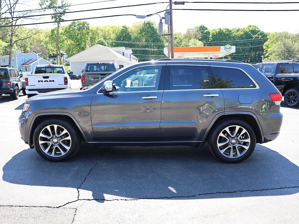 Used 2017 Jeep Grand Cherokee Overland 4x4 SUV