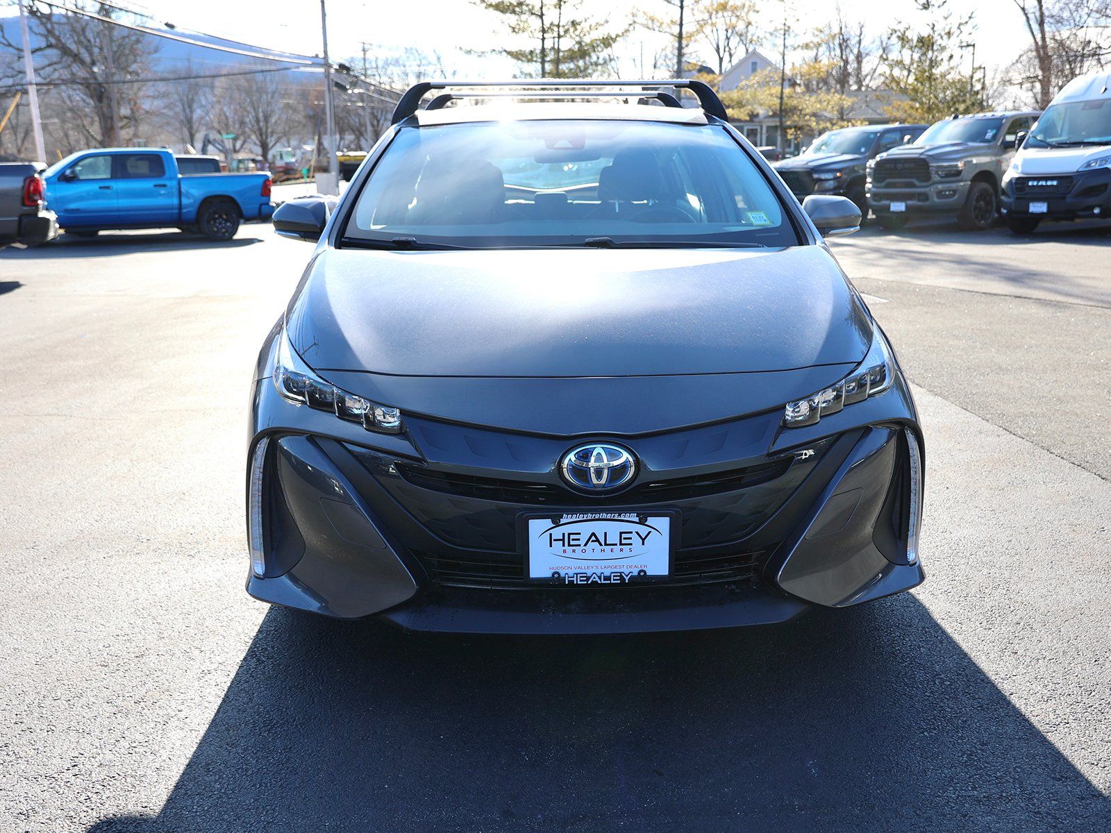 Used 2022 Toyota Prius Prime LE with VIN JTDKAMFPXN3204716 for sale in Beacon, NY