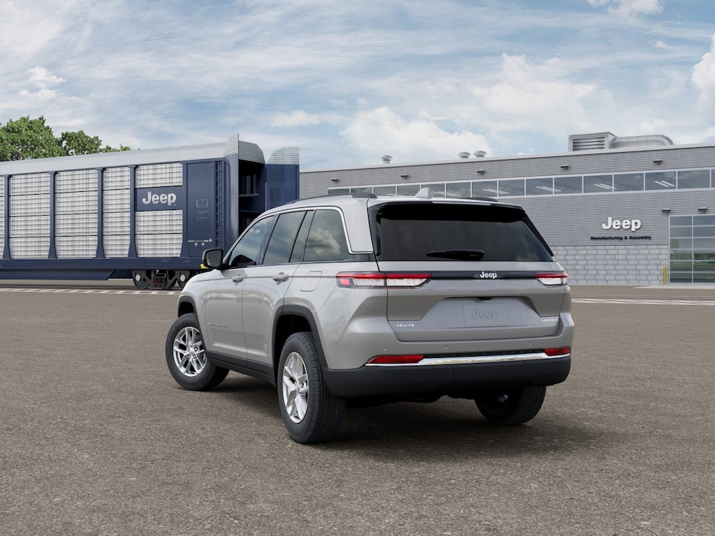 New 2026 Jeep Grand Cherokee LAREDO X 4X4 Sport Utility