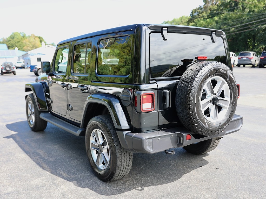 Used 2022 Jeep Wrangler Unlimited Sahara SUV