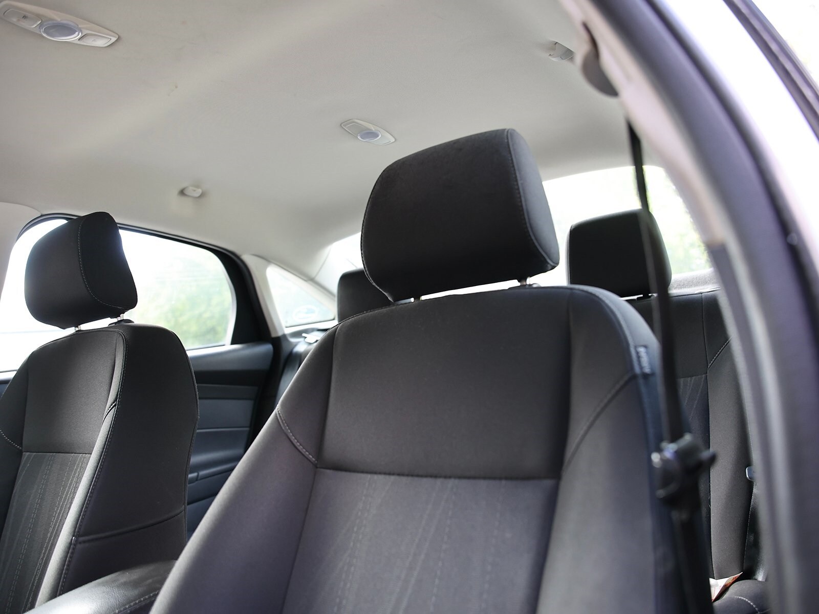2018 Ford Focus SE photo 4
