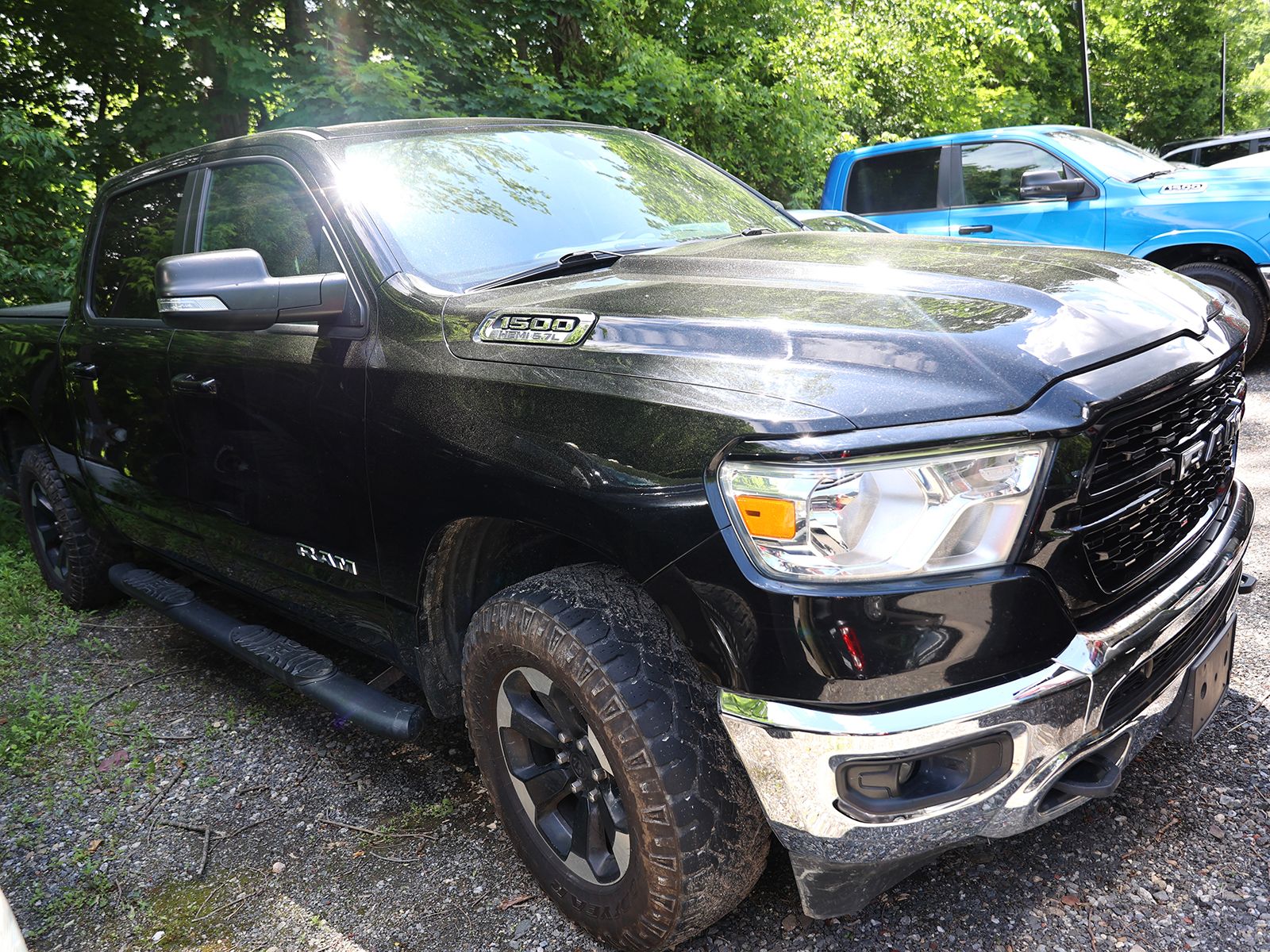 2022 RAM 1500 Big Horn/Lone Star 4x4 Crew Cab 5'7's photo