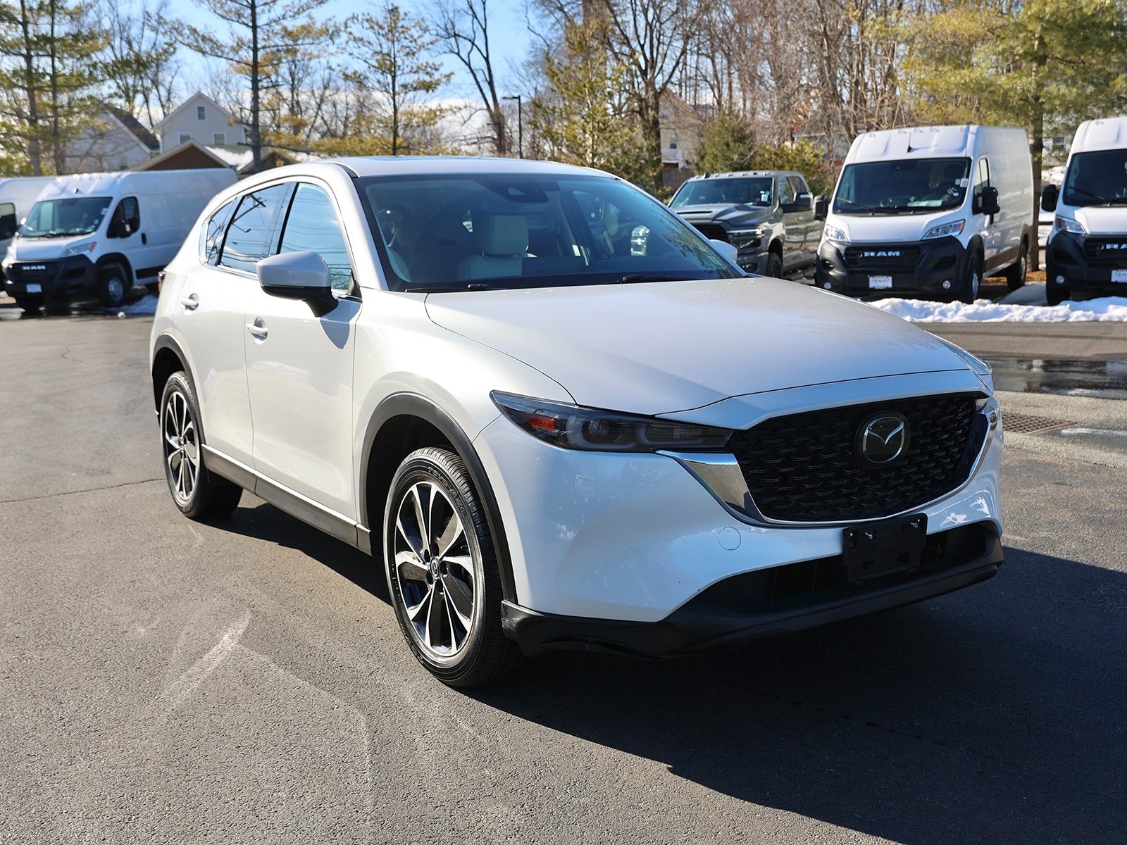 2023 Mazda CX-5 S Premium package's photo