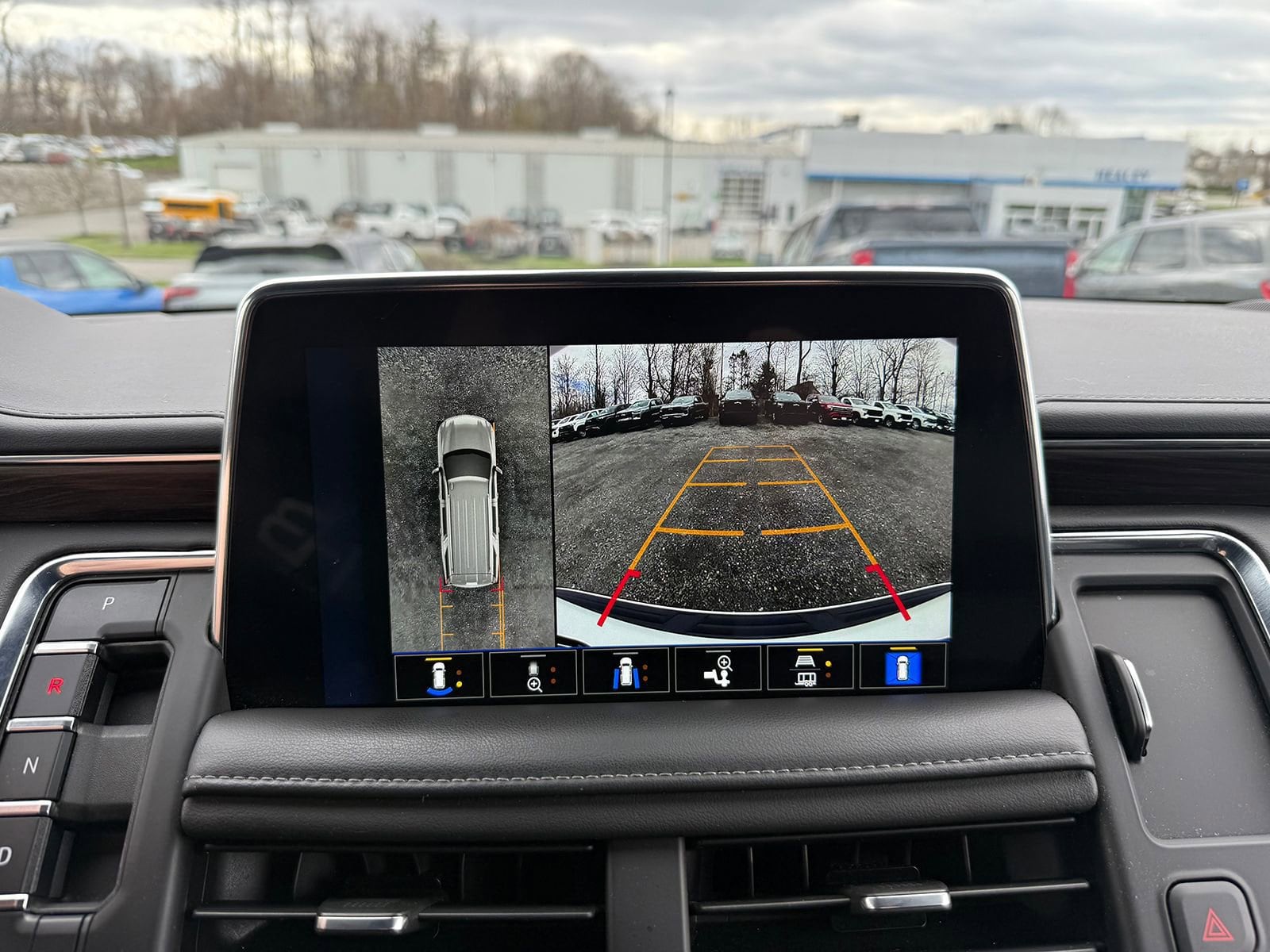 2022 Chevrolet Tahoe LT - Photo 29
